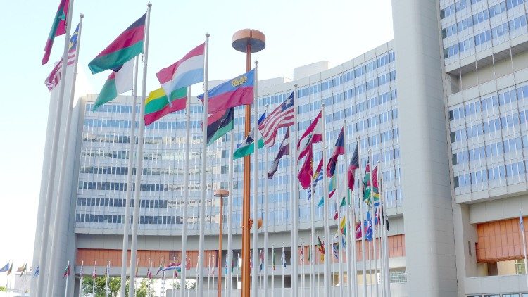 La delegación vaticana ante las Naciones Unidas en Nueva York acoge con satisfacción el mandato confiado a un Grupo Científico para elaborar consideraciones sobre el impacto de la inteligencia artificial