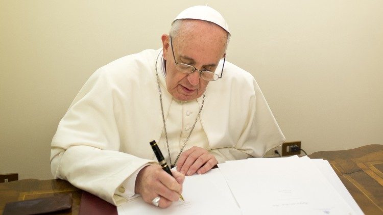 Nueva Carta Apostólica modifica Código de Derecho Canónico sobre sanciones a religiosos que cometen delitos