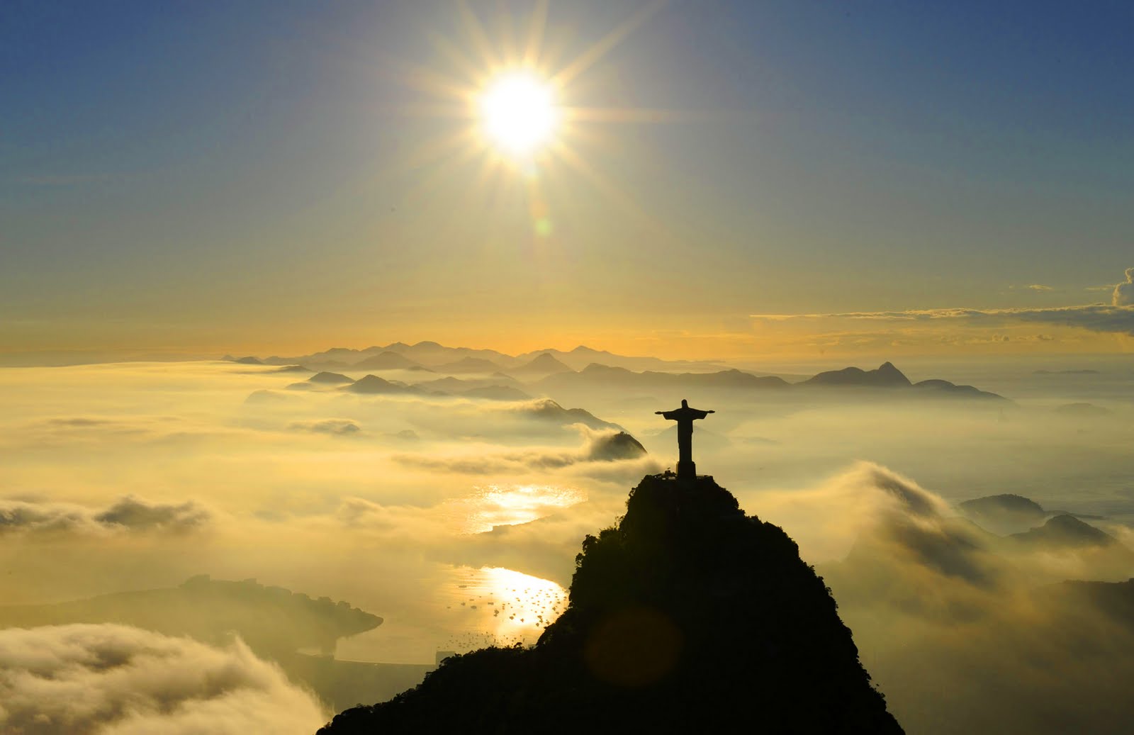 https://arquimedia.s3.amazonaws.com/2/bogota/cristo-redentor1jpg.jpg